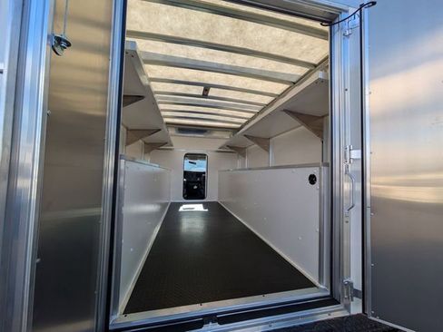 New 2025 GMC Savana 4500 w/ Power Convenience Package RWD image 26