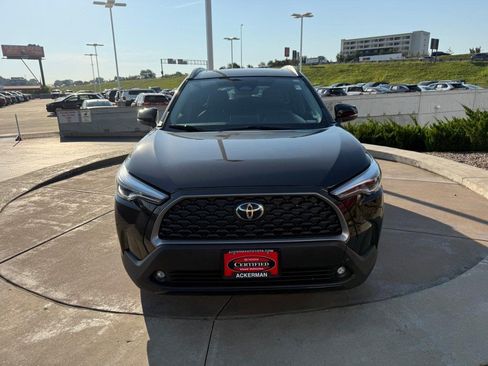 Certified 2025 Toyota Corolla Cross XLE w/ Convenience Package AWD/4WD image 12