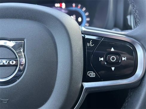 Used 2024 Volvo XC60 B5 Plus w/ Protection Package Premier image 26
