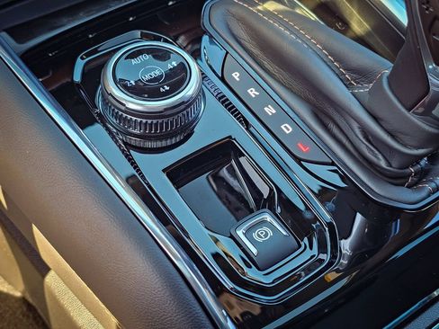 New 2026 GMC Canyon AT4 w/ Technology Plus Package AWD/4WD image 29