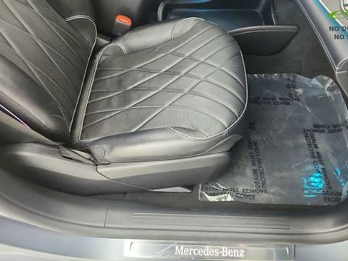 Used 2022 Mercedes-Benz EQS 450+ Sedan image 24