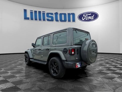 Used 2021 Jeep Wrangler Unlimited Sahara image 4