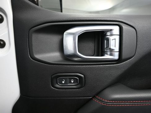 Used 2021 Jeep Wrangler Unlimited Rubicon w/ Dual Top Group image 45