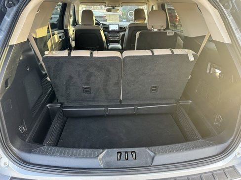 Used 2020 Ford Explorer Limited image 28