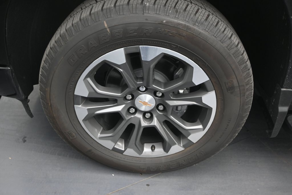 Used 2026 Chevrolet Silverado 1500 High Country w/ Technology Package RWD image 9