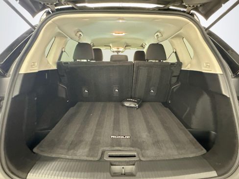 Used 2023 Nissan Rogue S AWD/4WD image 29
