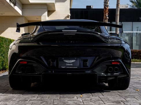 Used 2023 Aston Martin V8 Vantage Coupe image 31