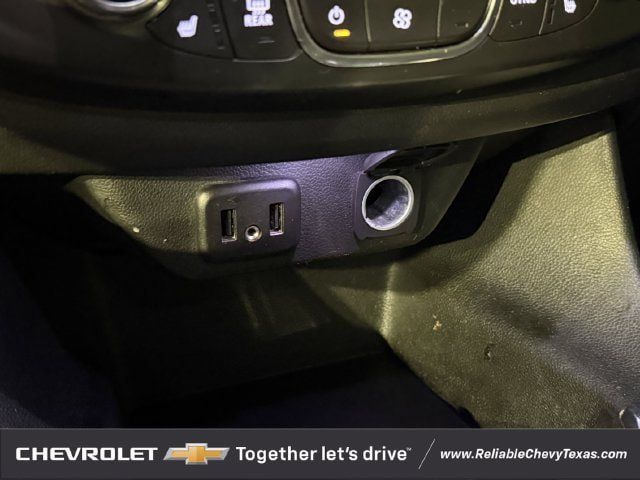 Used 2021 Chevrolet Traverse LT FWD image 21