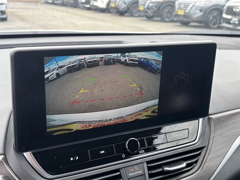 New 2025 Nissan Altima 2.5 SV w/ SV Special Edition Package image 24