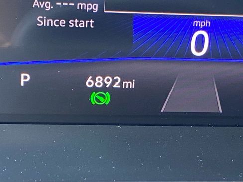 Certified 2025 Volkswagen Jetta SE w/ Black Wheel Package image 14