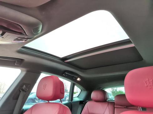 Used 2023 Maserati Levante GT AWD/4WD image 30