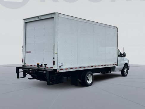 New 2025 Ford E-450 and Econoline 450 Super Duty w/ Power Equipment Group image 7