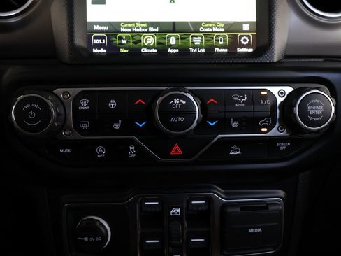 Used 2021 Jeep Gladiator Rubicon AWD/4WD image 41