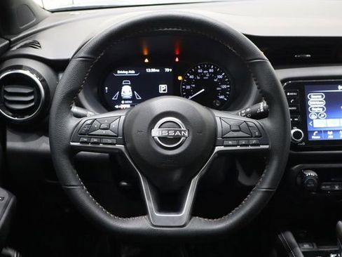 Used 2022 Nissan Kicks SR image 22