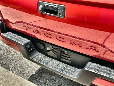 Used 2023 Toyota Tacoma SR w/ SR Convenience Package RWD image 14