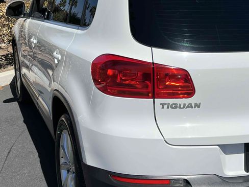 Used 2017 Volkswagen Tiguan Wolfsburg Edition FWD image 53