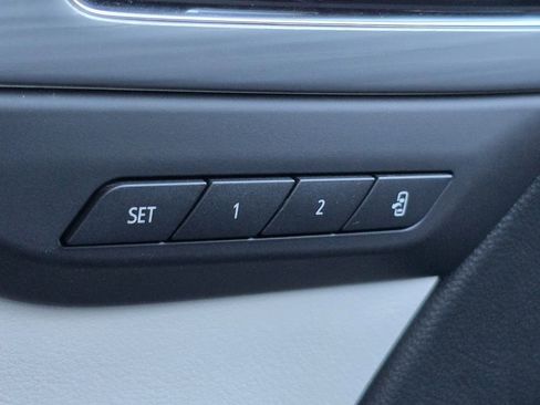 Certified 2025 Buick Envision Avenir image 33