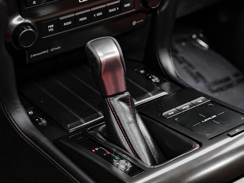 Used 2022 Lexus GX 460 Premium w/ Premium Package image 25