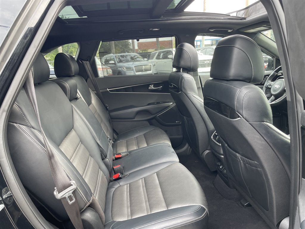 Used 2017 Kia Sorento SX FWD image 25