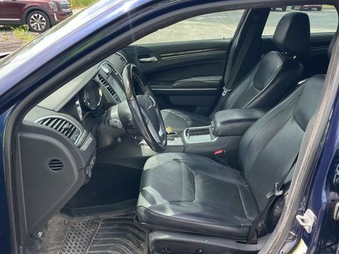 Used 2014 Chrysler 300 C AWD/4WD image 5
