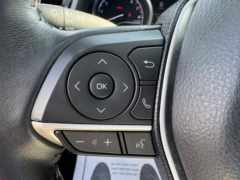 Used 2022 Toyota Camry XLE FWD image 18