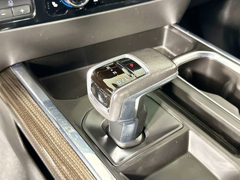 Used 2022 Chevrolet Silverado 1500 LT Trail Boss w/ LT Trail Boss Premium Package image 18