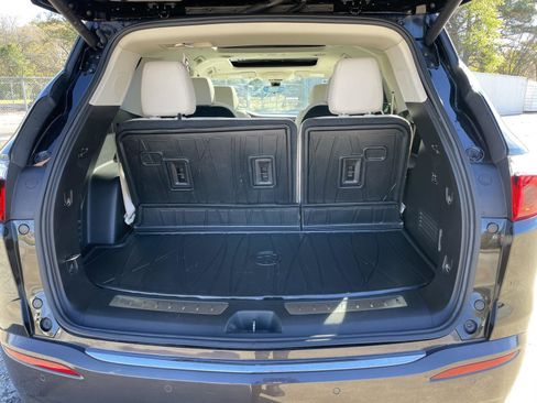 Used 2022 Buick Enclave Premium w/ Experience Buick Package image 45