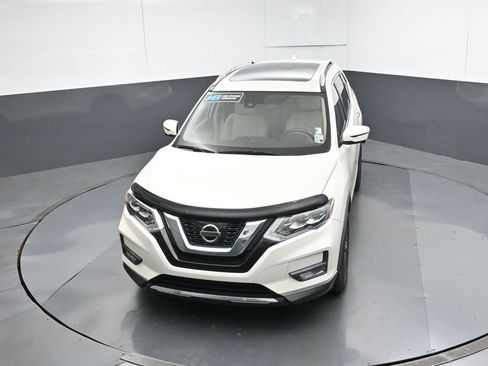 Used 2017 Nissan Rogue SL w/ SL Premium Package image 53