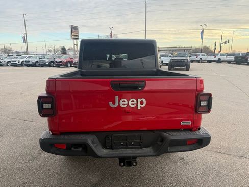 Used 2020 Jeep Gladiator Overland image 5