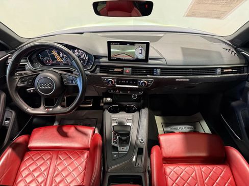 Used 2019 Audi S4 Prestige w/ Prestige Package image 16
