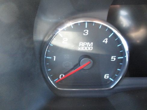 Used 2017 Chevrolet Suburban LT image 23