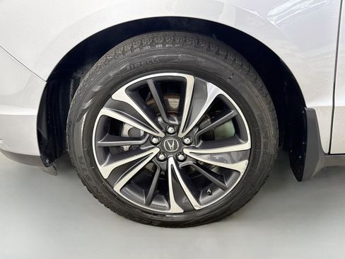 Used 2020 Acura MDX w/ Technology Package AWD/4WD image 38