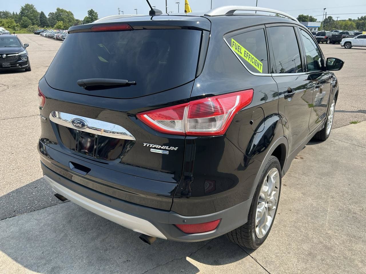 Used 2016 Ford Escape Titanium w/ Equipment Group 301A AWD/4WD image 5