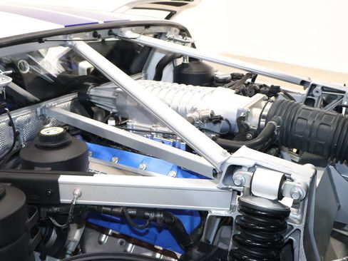 Used 2005 Ford GT image 36