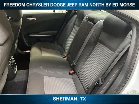 Used 2023 Dodge Charger SXT image 8