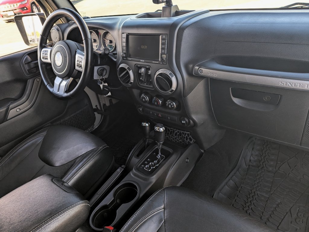 Used 2017 Jeep Wrangler Unlimited Sport AWD/4WD image 29