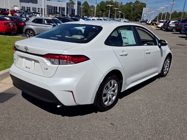 New 2026 Toyota Corolla LE FWD image 12