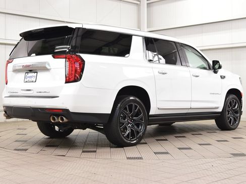 Used 2024 GMC Yukon XL Denali AWD/4WD image 8
