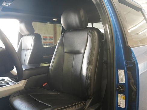 Used 2019 Ford F150 Lariat w/ Equipment Group 502A Luxury AWD/4WD image 25