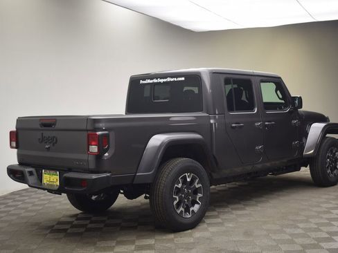 New 2026 Jeep Gladiator Sport image 5