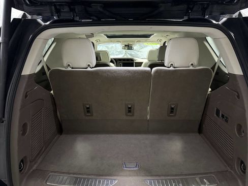 Used 2023 GMC Yukon Denali AWD/4WD image 14
