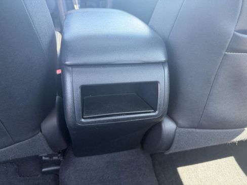 Used 2012 Toyota Camry SE w/ Convenience Pkg image 15