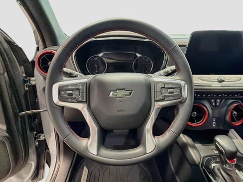 Used 2025 Chevrolet Blazer RS w/ Driver Confidence II Package AWD/4WD image 10