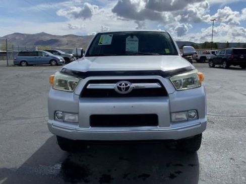 Used 2013 Toyota 4Runner Limited AWD/4WD image 3