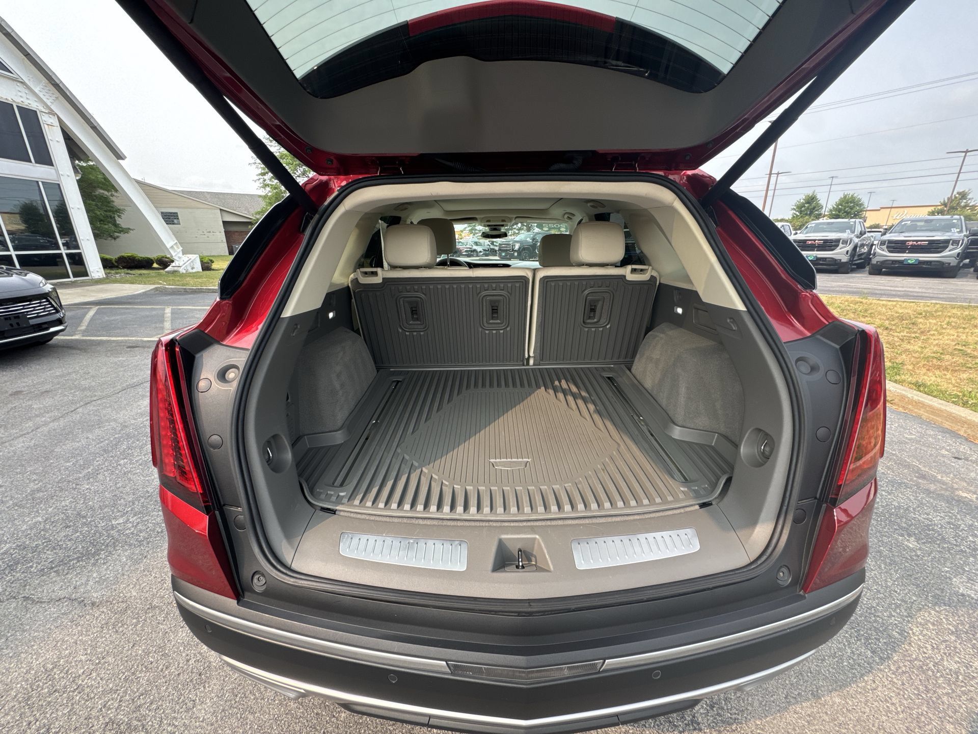 Used 2022 Cadillac XT5 Premium Luxury AWD/4WD image 26