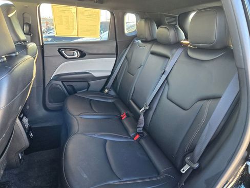 Used 2024 Jeep Compass Limited image 29