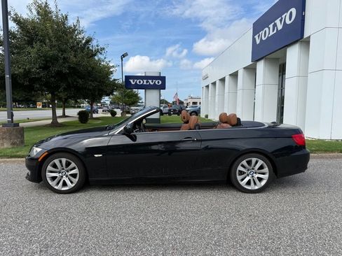 Used 2012 BMW 328i Convertible RWD image 4