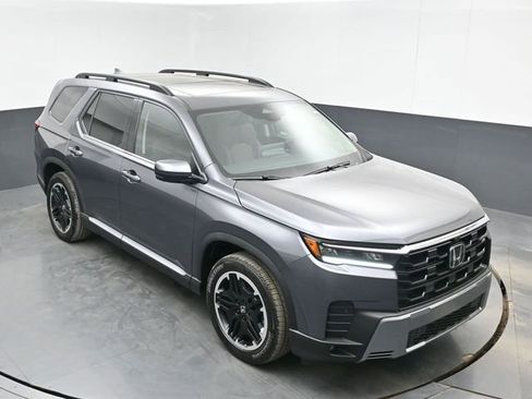 New 2026 Honda Pilot Touring image 13