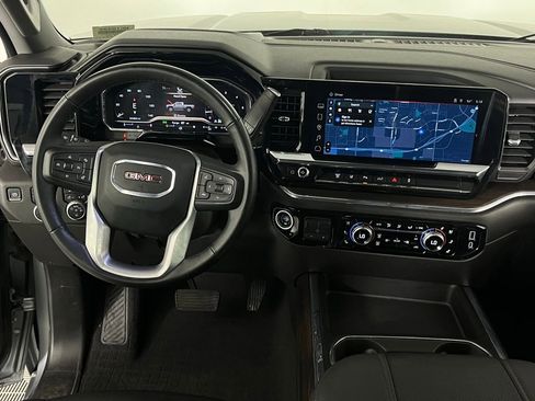 Used 2024 GMC Sierra 3500 SLT w/ SLT Convenience Package image 14