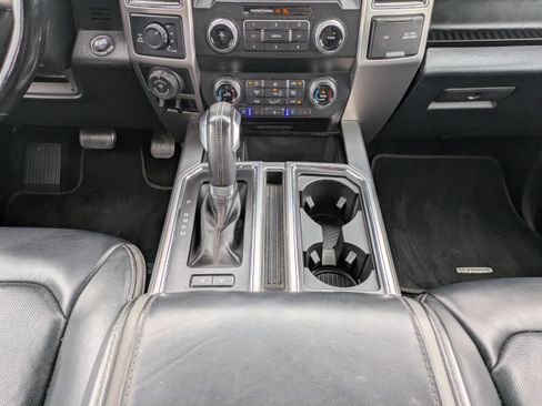 Certified 2019 Ford F150 Platinum w/ Equipment Group 701A Luxury AWD/4WD image 17
